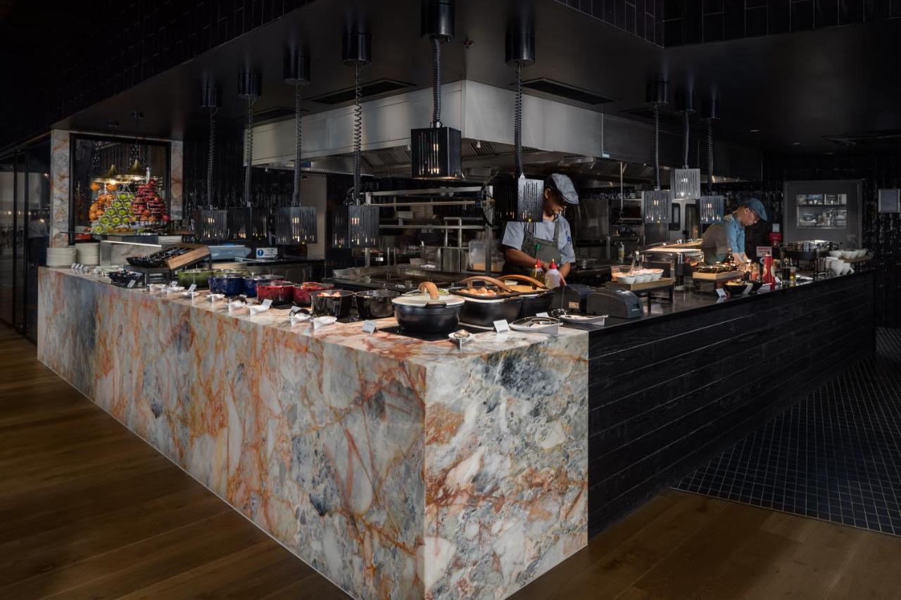 Crystalbrook Bailey Hotel Cairns Exterior foto The kitchen at the restaurant